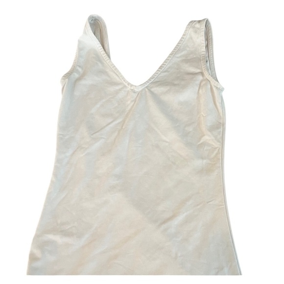 INC International Concepts size XS white V- neck tank / camisole with scoop back - Picture 1 of 8
